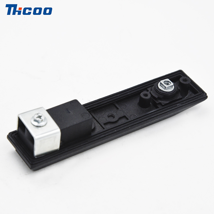 Pressione para abrir o Rocker Lock-A7142