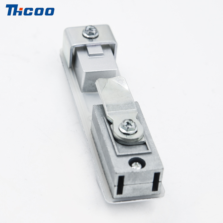 Pressione para abrir o Rocker Lock-A7151